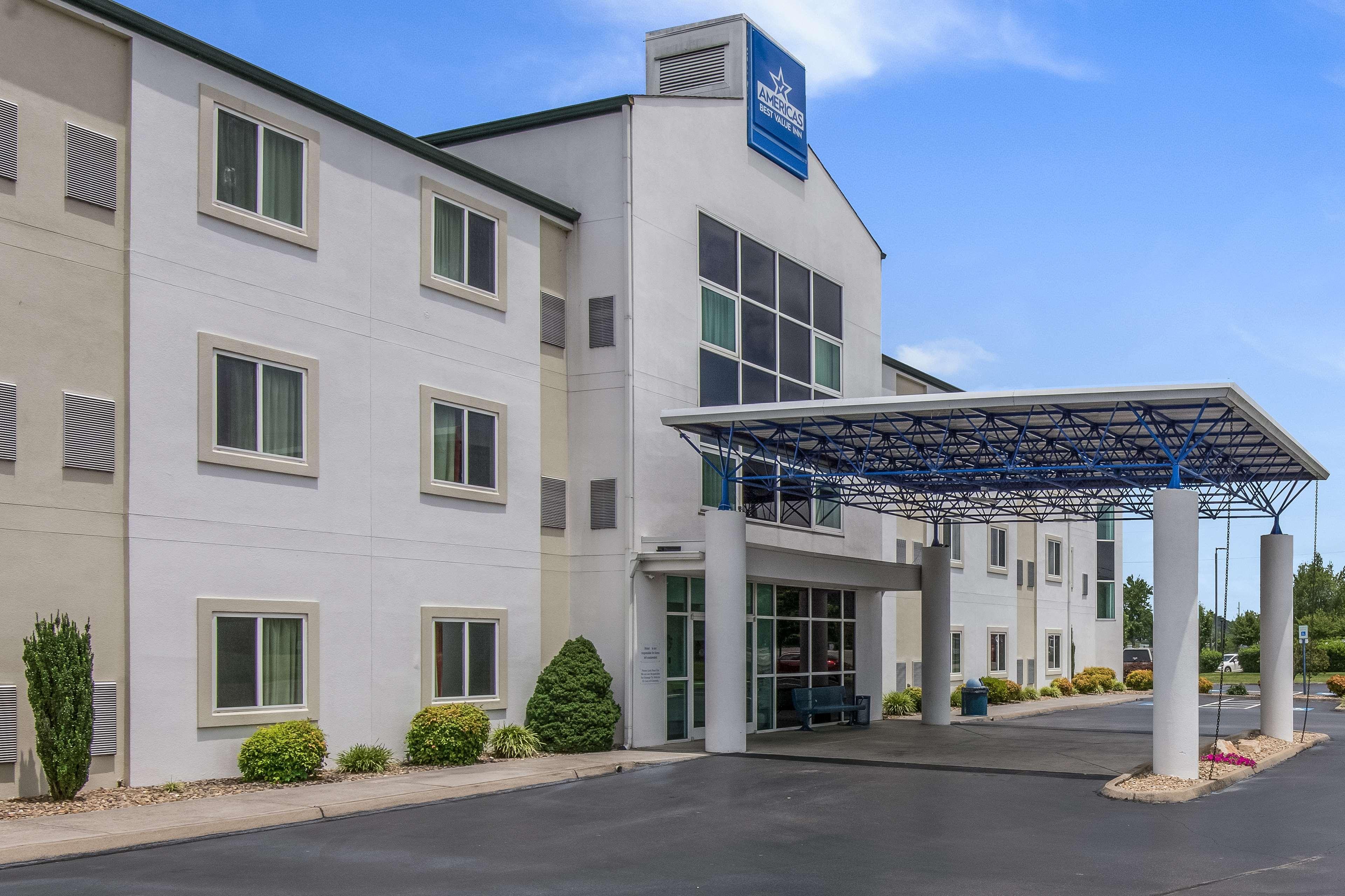 Americas Best Value Inn-Knoxville East Exterior foto